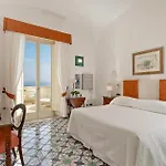 Santa Caterina Hotel