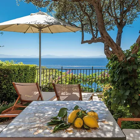 Готель Santa Caterina 5*