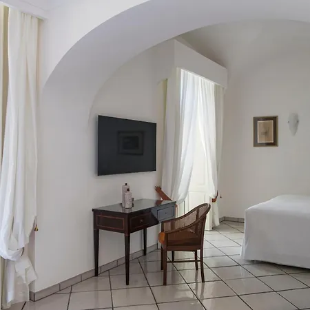 Santa Caterina Hotel