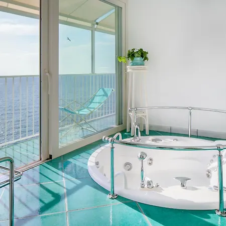 Ξενοδοχείο Santa Caterina 5*